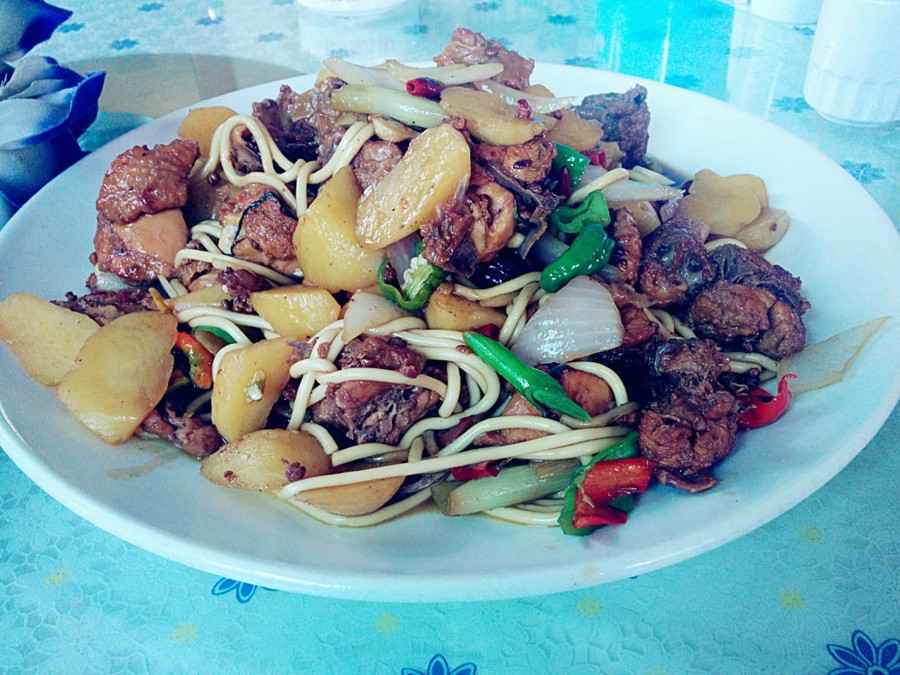 The Big Plate Stir-fried Chicken